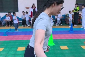 合球之后那两步，没有功底是出不来的！视频封面
